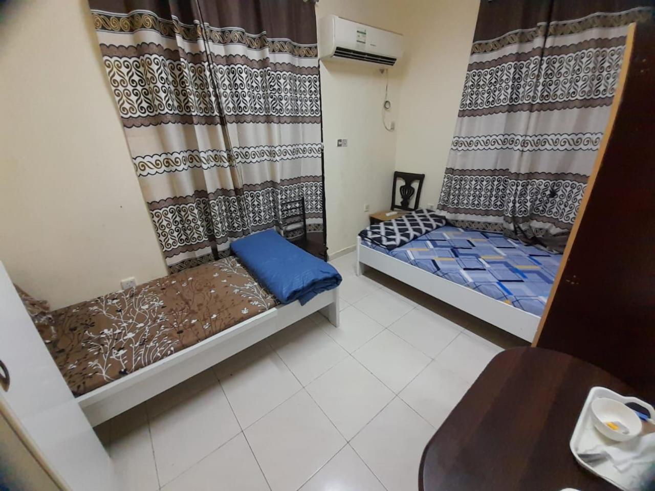 Quarto em Acomodações Particulares Yasliving Abu Dhabi
